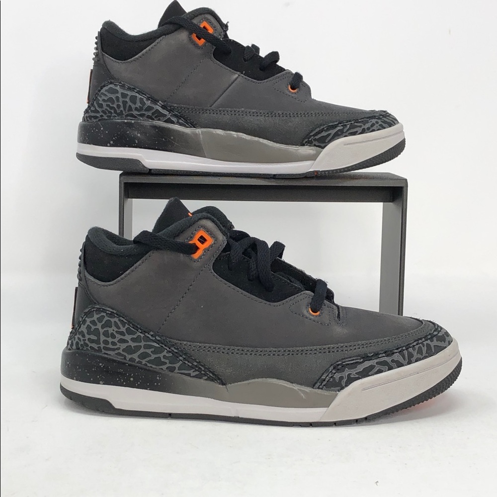 Air Jordan 3 Retro (GS) Fear DM0966-089 Youth Sneakers - Size 3Y No Box
